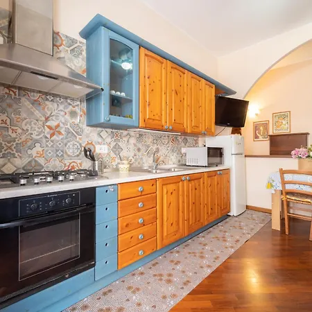 Cecella Apartament *